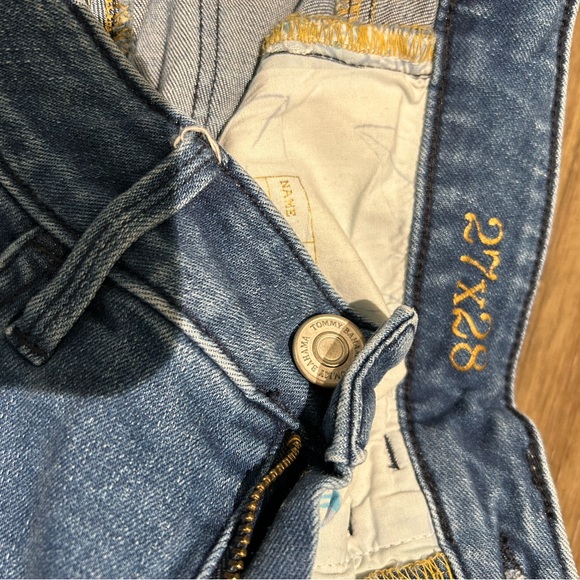 Women’s Tommy Bahama Jeans - Picture 6 of 6